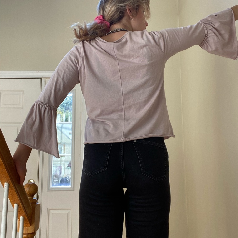 Abercrombie & Fitch light pink top - Picture 6 of 9